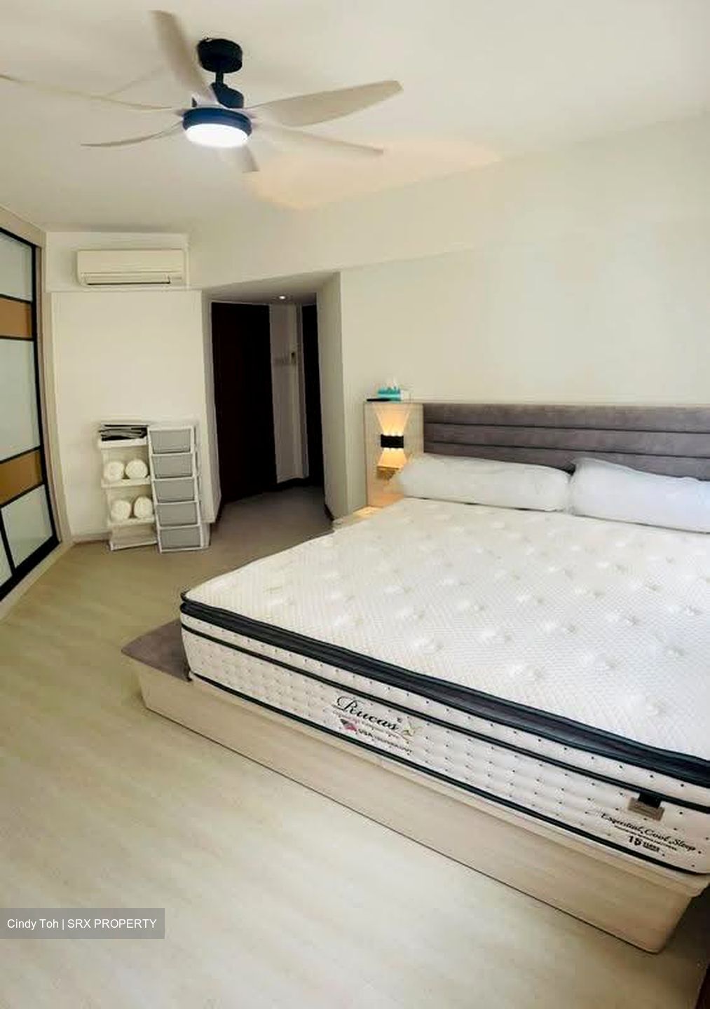 Melville Park (D18), Condominium #624619511